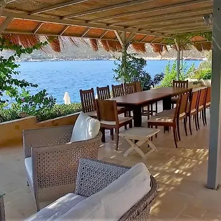 Luxery Mavi Koy In Villa