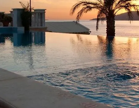 Luxery Mavi Koy In Villa *
