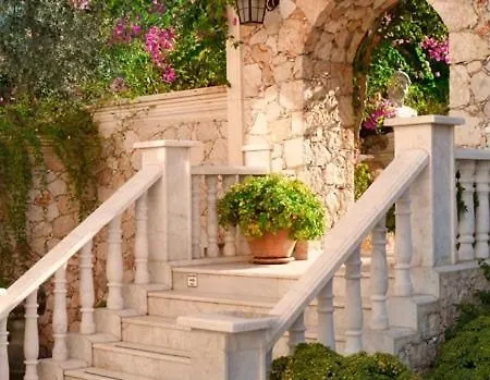 Luxery Mavi Koy In * كالكان
